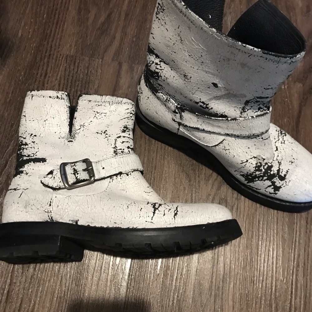 White Frye boots excellent condition